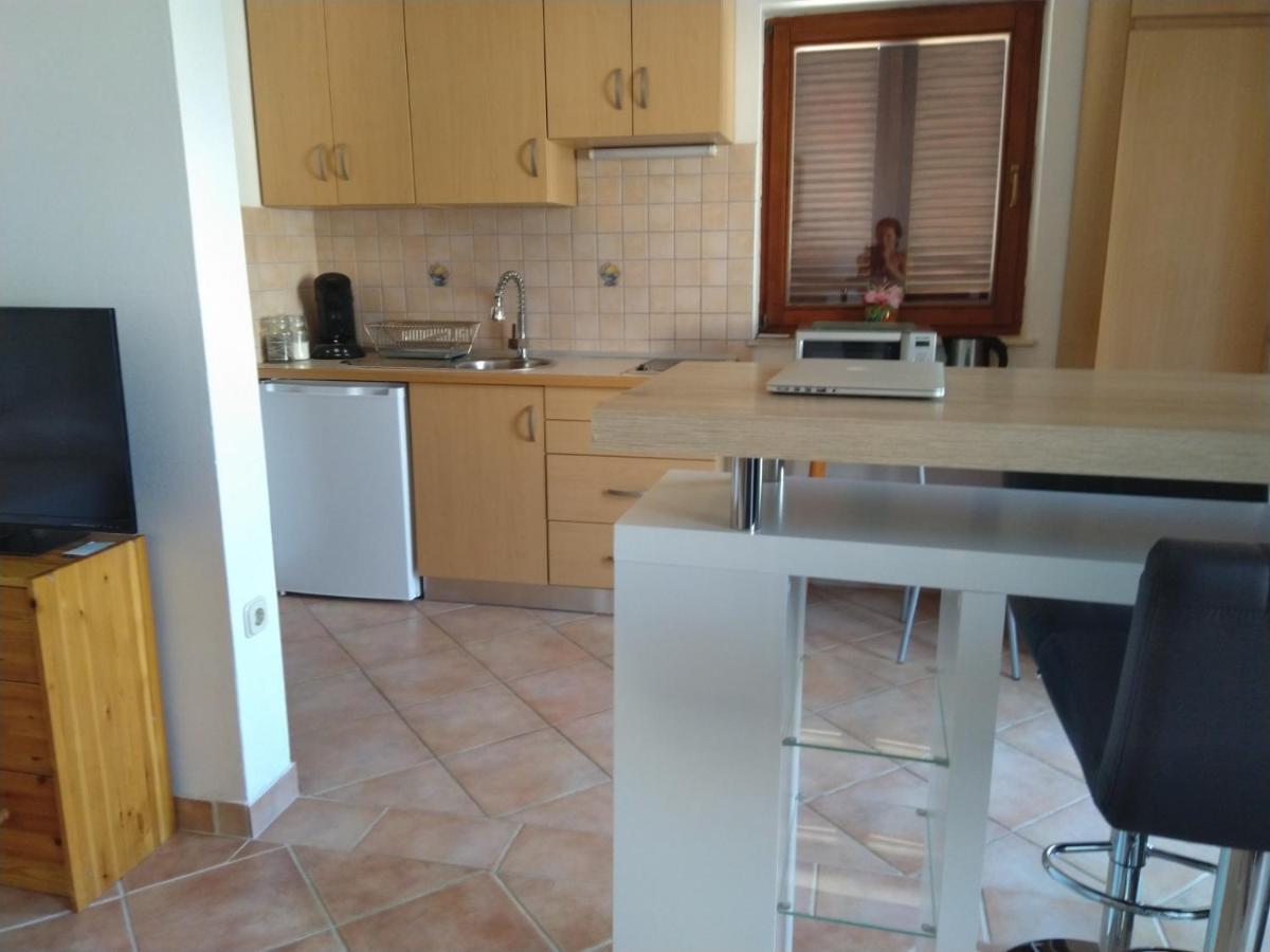 Apartment Edina Pag