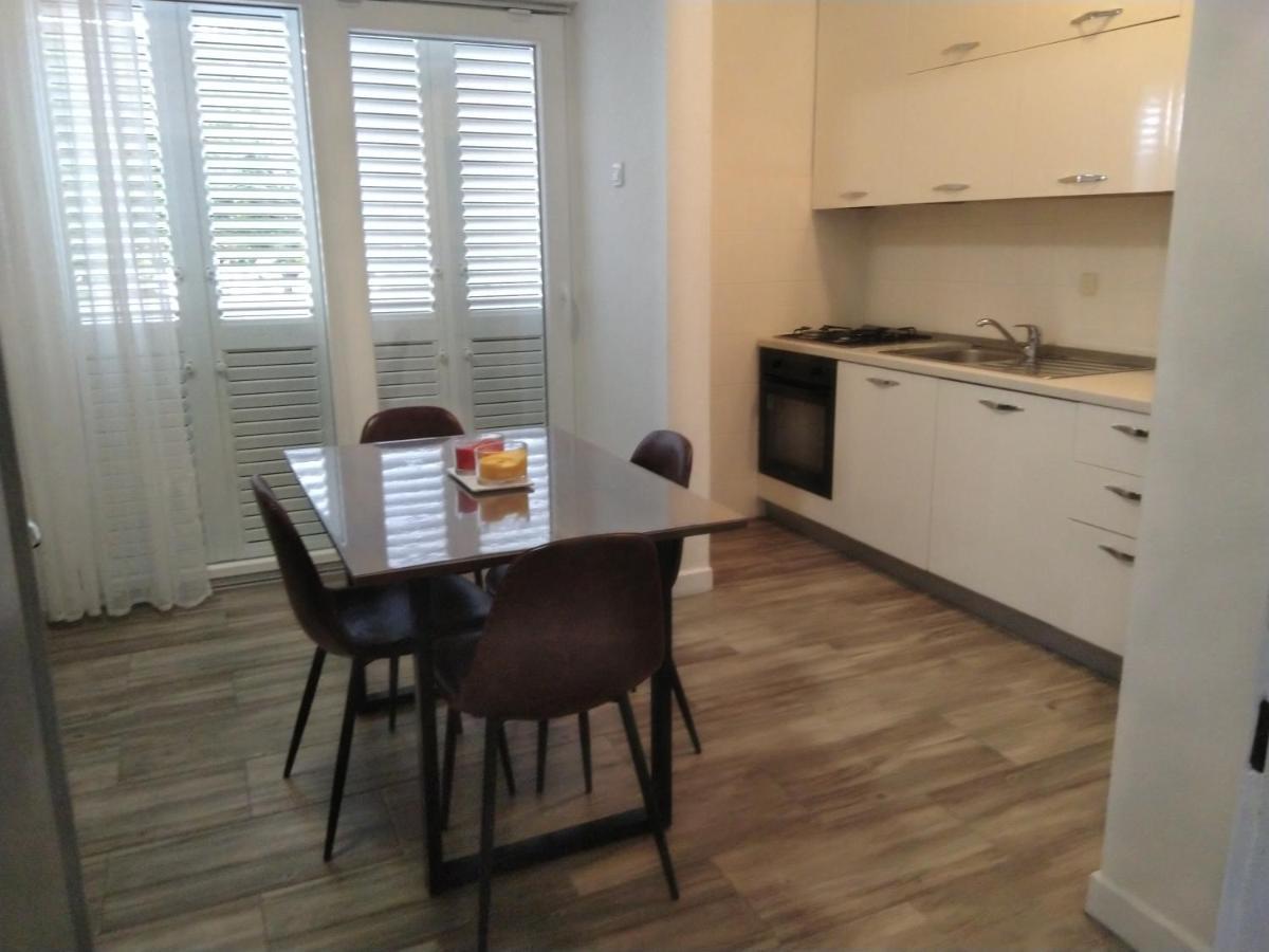 Edina Pag Apartment *